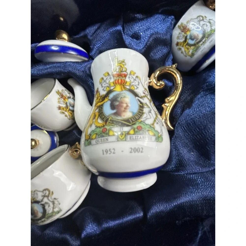 Queen Elizabeth Mini Tea Set Historical London Ceramics Golden Jubilee
